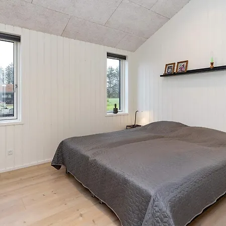 Holiday home 8 Person In *